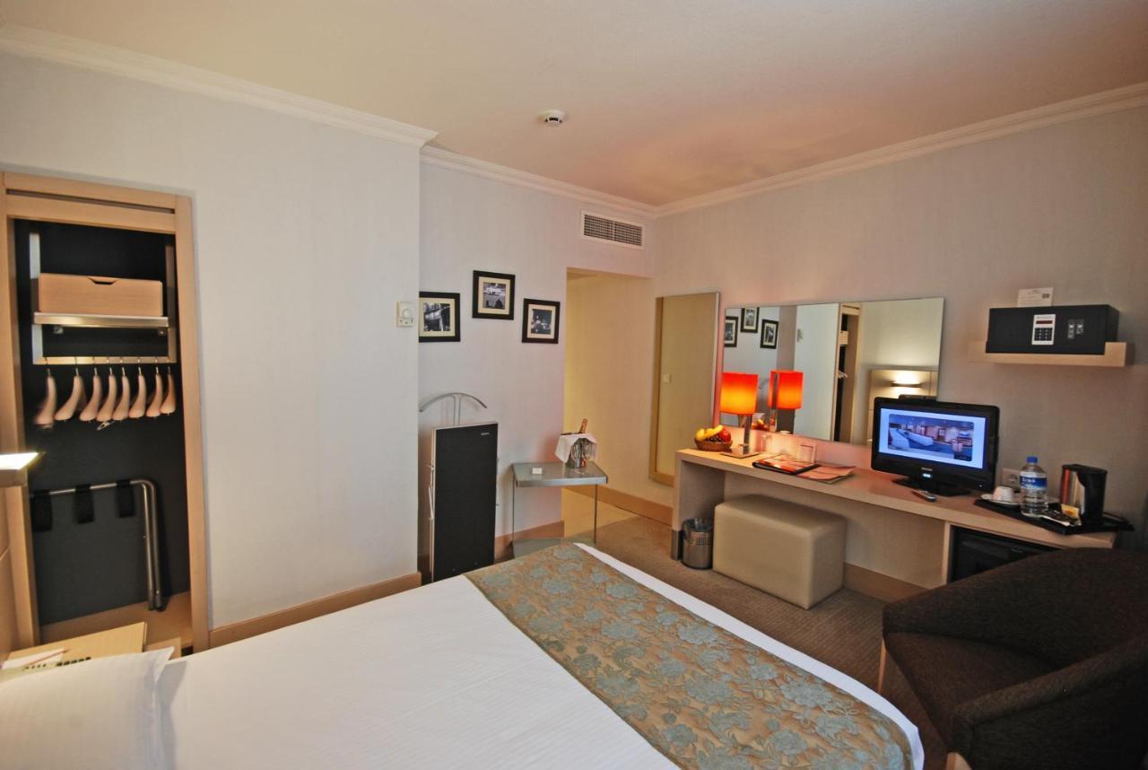 Eresin Hotels Taxim & Premier Istanbul Exterior photo