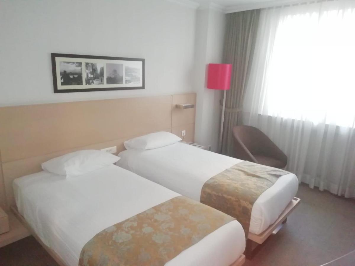 Eresin Hotels Taxim & Premier Istanbul Exterior photo